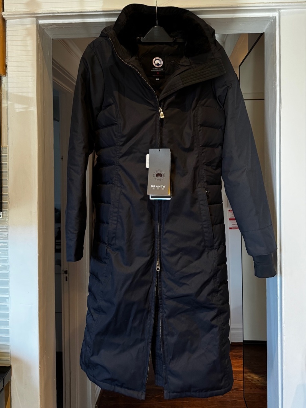 Canada Goose Women's Courtenay Long Hooded Parka